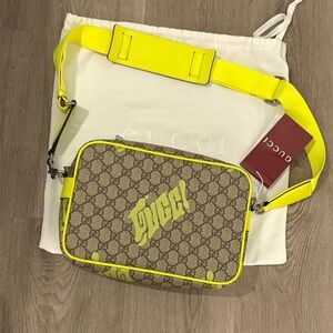 Gucci Beige GG Supreme Messenger Bag with Neon Yellow Accents